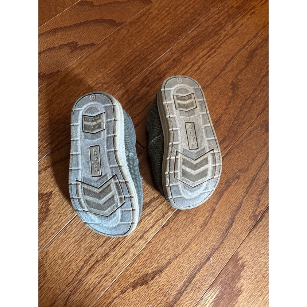 Cat & Jack Gray Slide On Toddler Shoes Size 5 - Picture 5 of 6